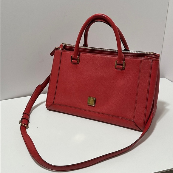 💯 Authentic  MCM Tote Bag🍀 - Picture 6 of 16